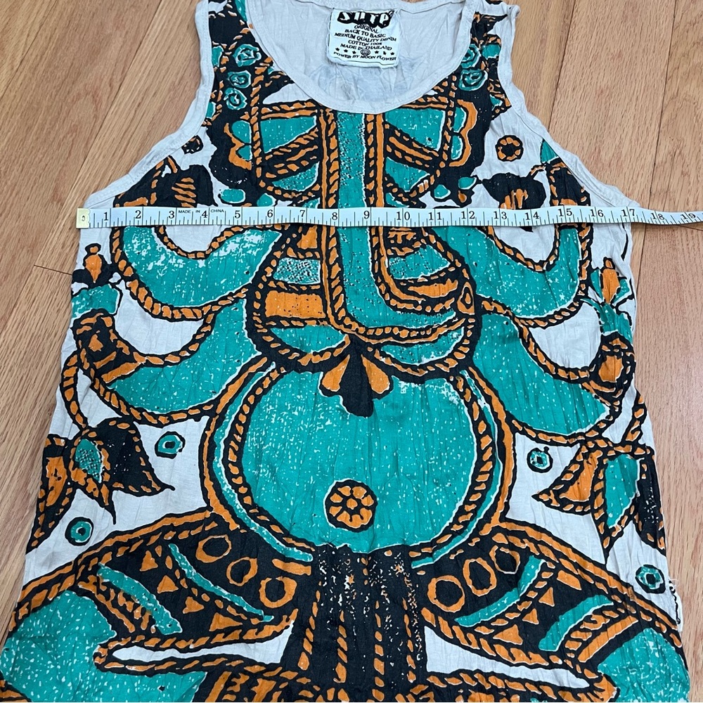 Sure Design Back To Basic Graphic Tank Top - Picture 7 of 7